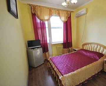 Двухместный номер Делюкс с 1 кроватью и балконом в Гостинице Гостевой Дом «Коралл»