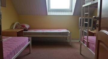 Стандартный четырехместный номер в Гостинице Гостевой Дом «Коралл»